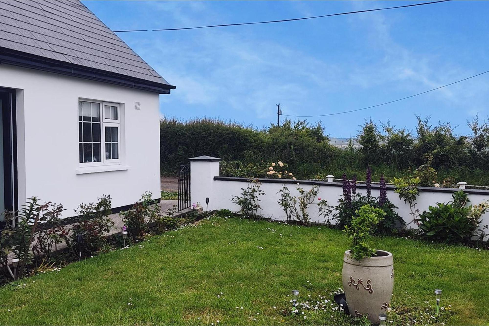 Cozy Cottage Retreat In Listowel Pet Friend Экстерьер фото